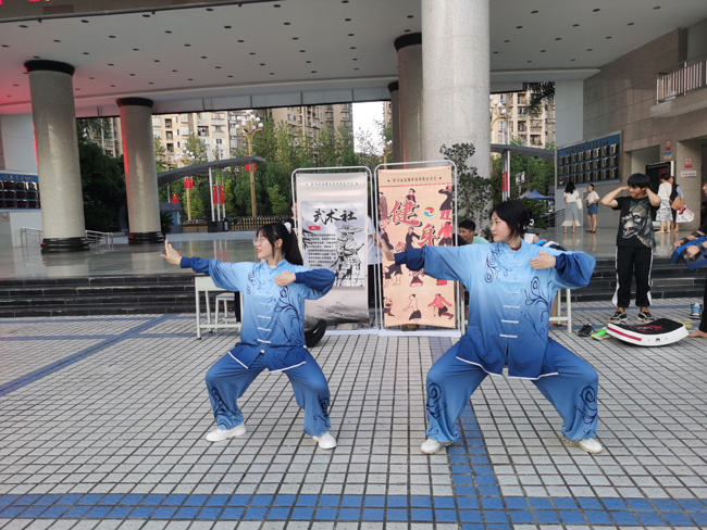 “坚持心中的微光·梦想在这里起航”|简阳职高各社团将注入新血液