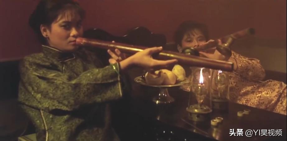 张学友经典喜剧，许冠英搞笑担当，头顶*裤内**斗僵尸《猛鬼差馆》