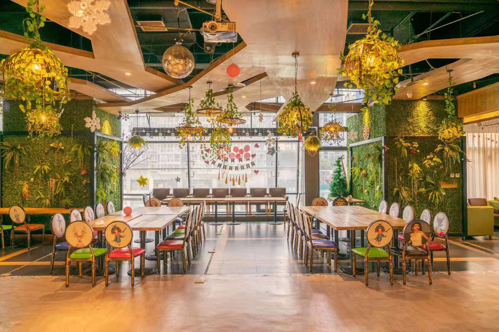 越来越多年轻人玩游戏,现在的年轻人去轰趴