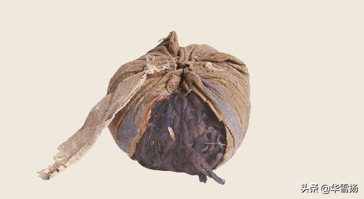 洋海古墓新疆出土,乌鲁木齐市洋海古墓