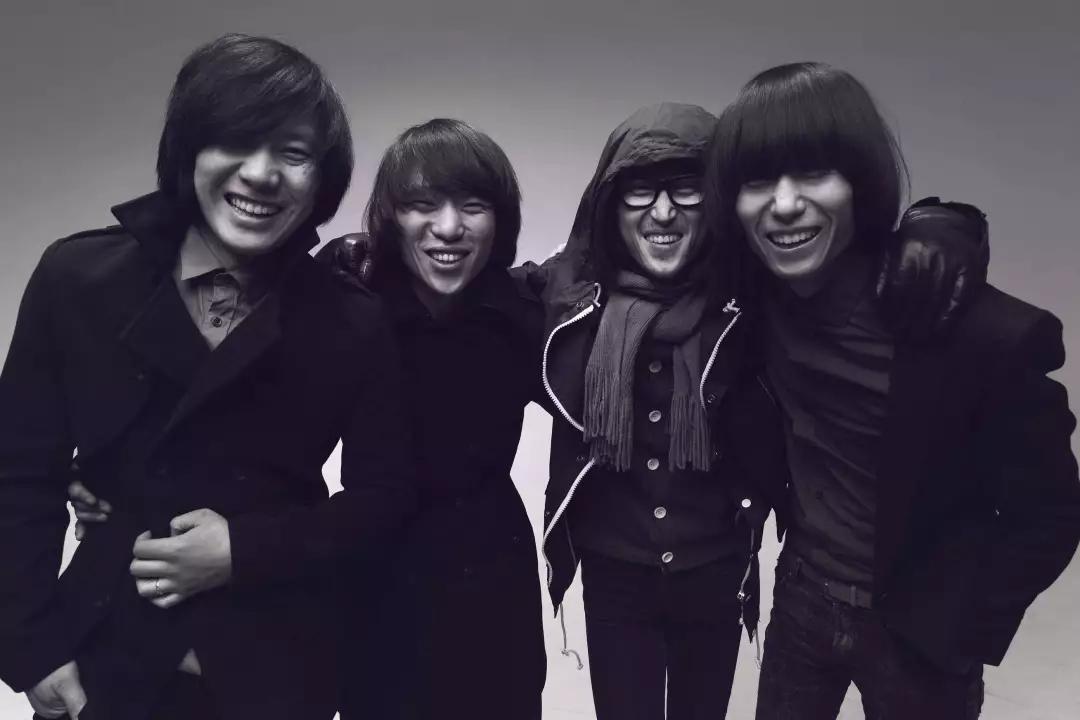 哪一首歌最能代替你的青春,哪首歌曲能代表你的青春