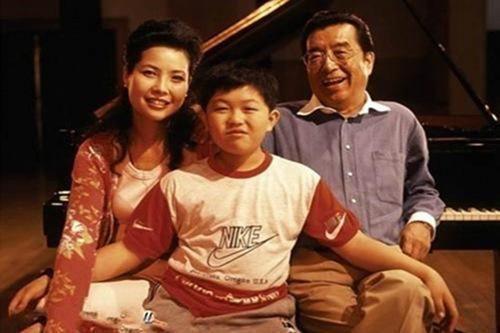 梦鸽儿子李天一近况,李天一是李双江和梦鸽的亲生子吗