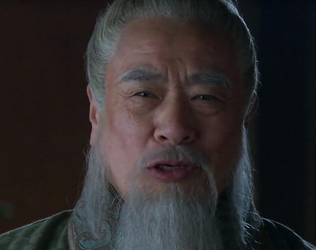 东吴张昭为什么被称为带头大哥,历史上真实的孙权和张昭