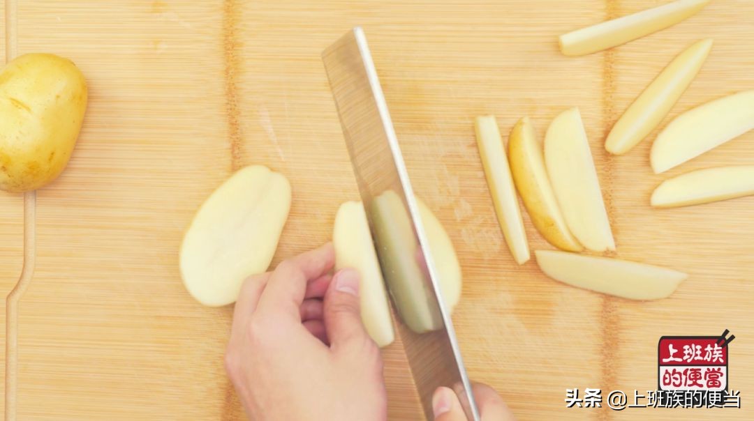 土豆最好吃的做法免油炸,教你土豆新做法晶莹剔透口感q弹