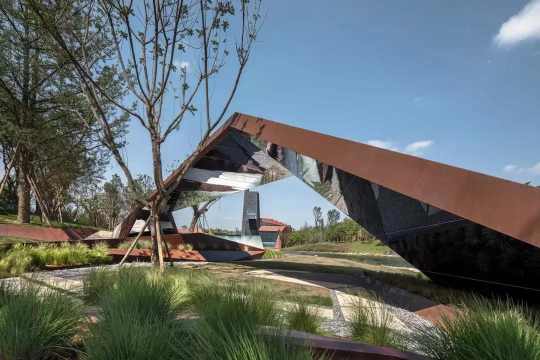 神盘麓湖生态城,麓湖生态城中国神盘