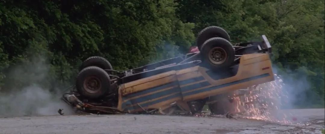 票房16亿，这部央视经常重播的顶级灾难片，上映23年无人能再复制