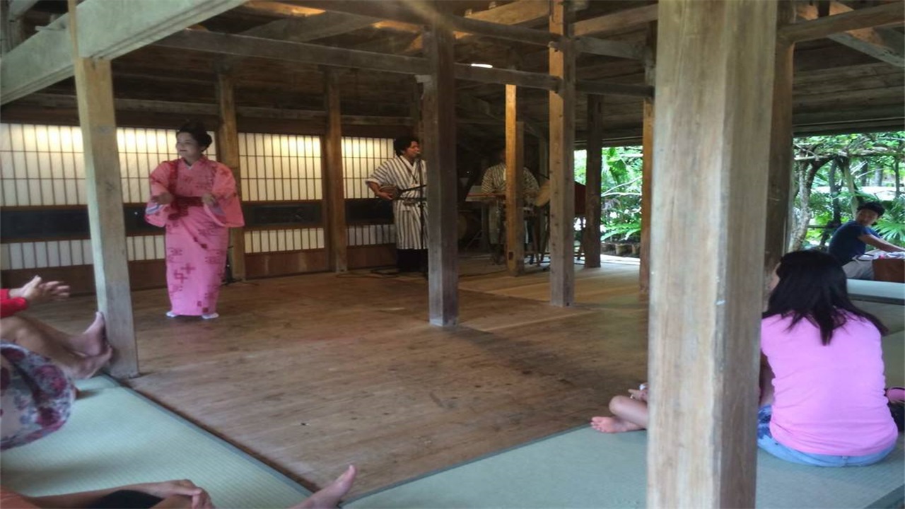 日本人进门就脱鞋脚臭怎么办,日本人都脱鞋入室不怕脚臭吗