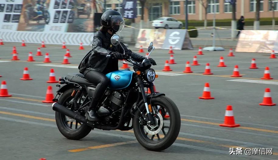 银钢拿铁250双缸声浪,银钢拿铁250最新款