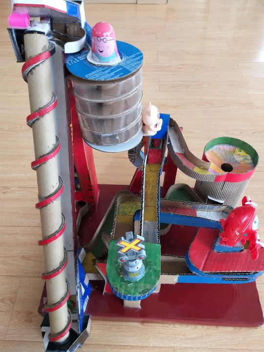 自制小玩教具大班,教师制作玩教具评比