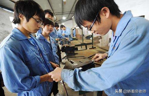 2019大专单招报名时间,2023年高职单招九类招生人数