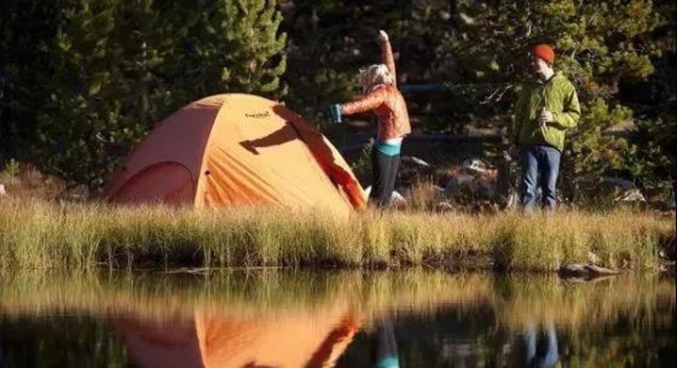 去户外野营要带什么装备,第一次户外露营需要准备哪些东西