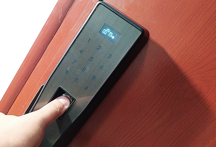 方正老款智能锁指纹锁,振兴安防智能锁好吗