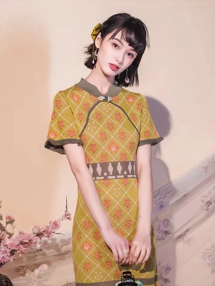 明星都穿的旗袍,中外女明星穿旗袍