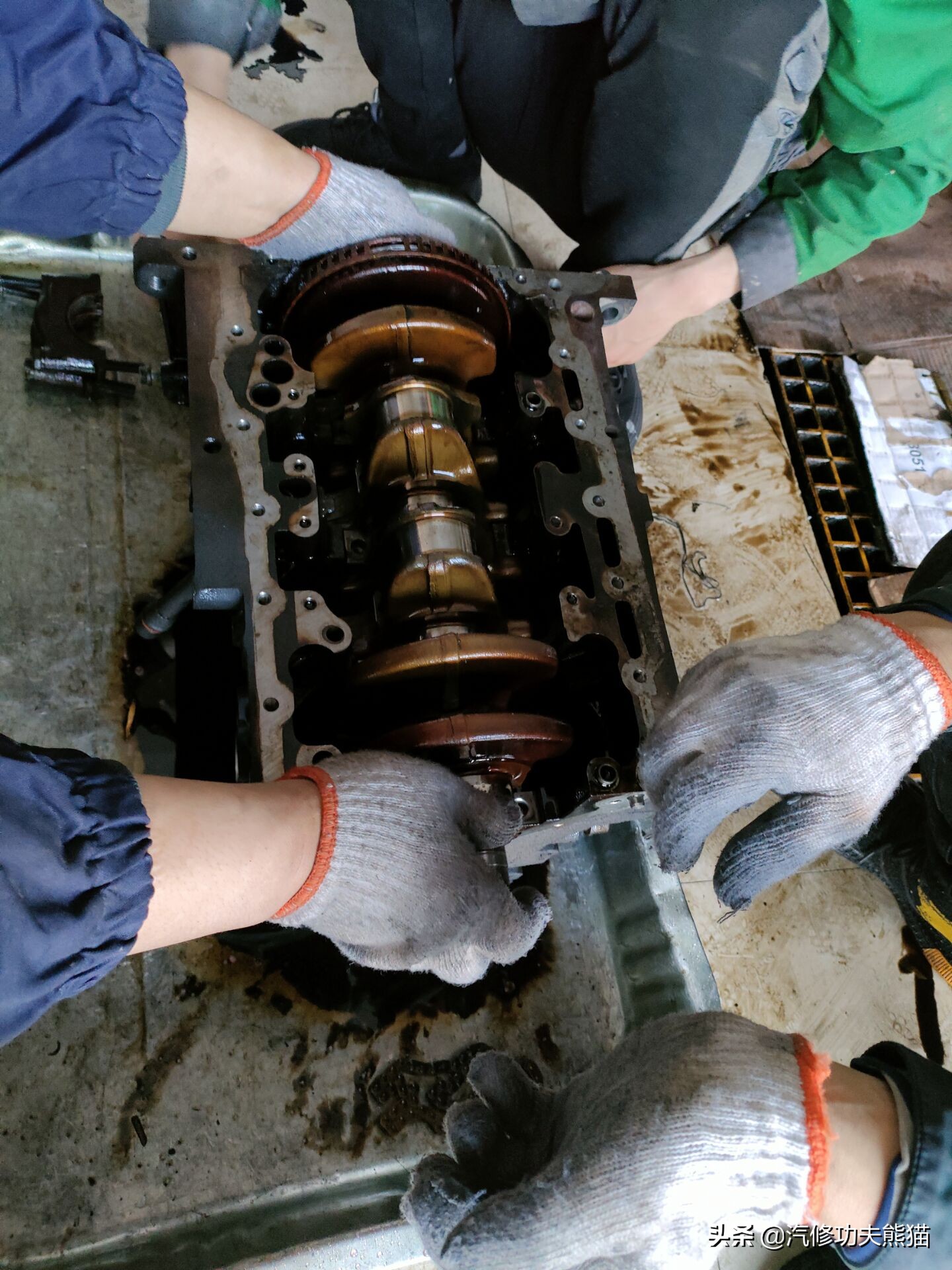 一汽奥迪a6l烧机油,08款奥迪a6l2.0t烧机油严重怎么办