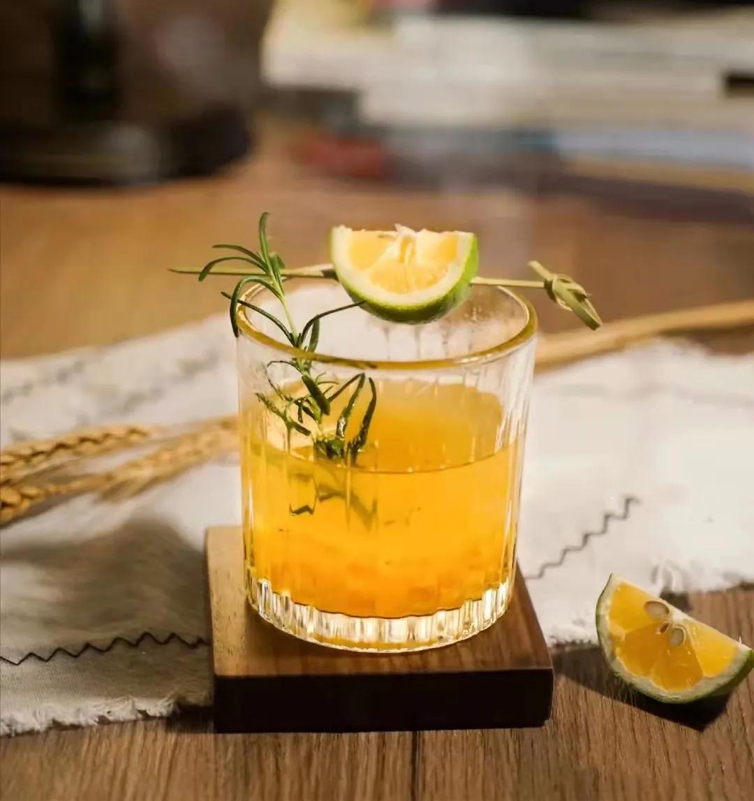 冬天可以喝的热饮,热乎乎的威士忌