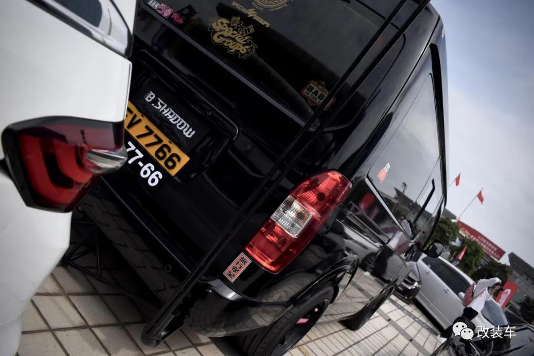 金杯海狮可以上几个座位,金杯海狮能跑货拉拉吗