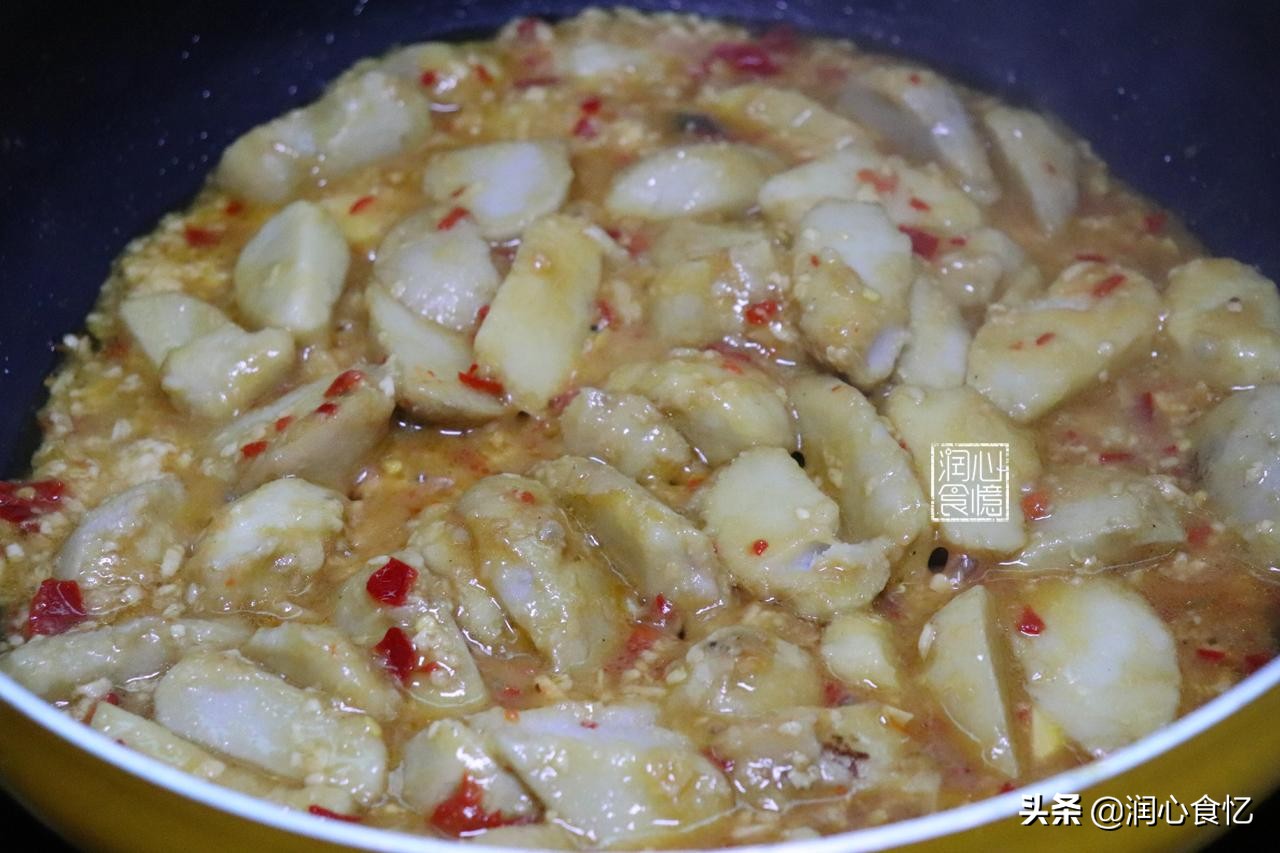 这菜一斤3块钱焯一焯,这菜35元一斤比肉还贵但真的好吃