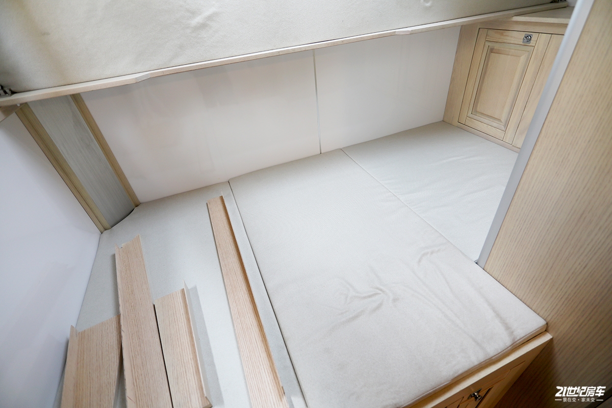 重汽越野房车最新4驱版,顶级进口man四驱越野房车