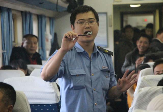 火车推销员工资如何,火车上推销员的真实身价