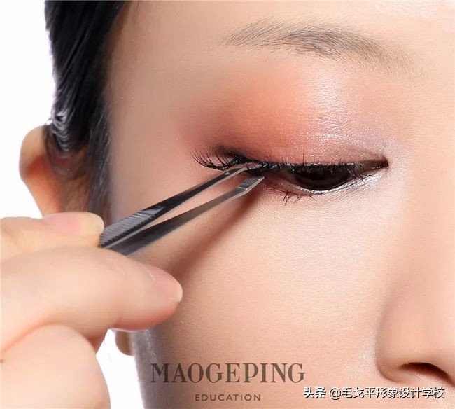 手把手教你画眼妆逆天化妆术,眼妆这样画不要整形也能逆袭