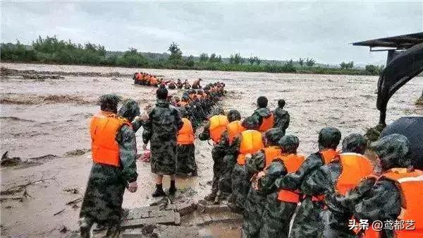 八一建军节演奏大全,八一建军节诗十首