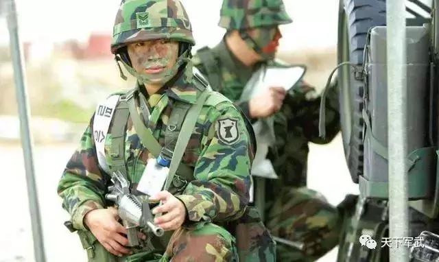 刺激丨韩国逃兵役有啥高招？装疯卖傻文身还办*证假**！