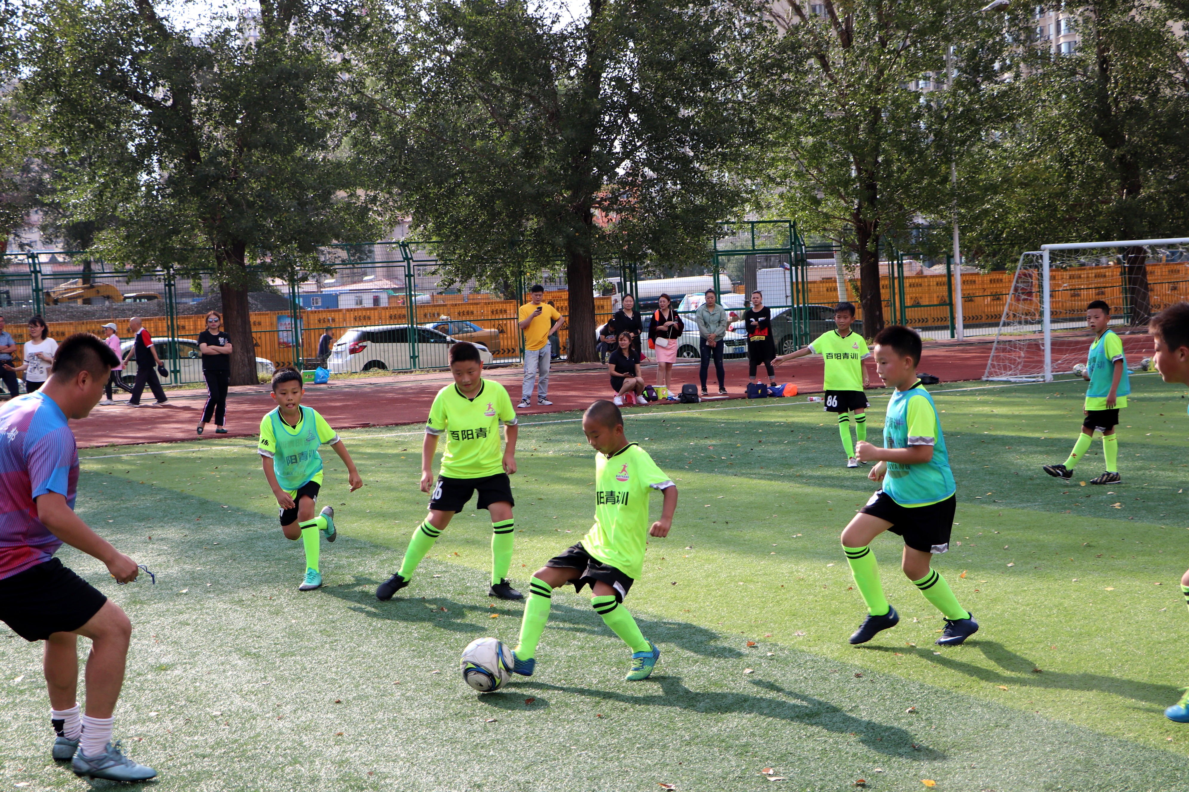 中国队名宿辅导团,中国足球小将培训课