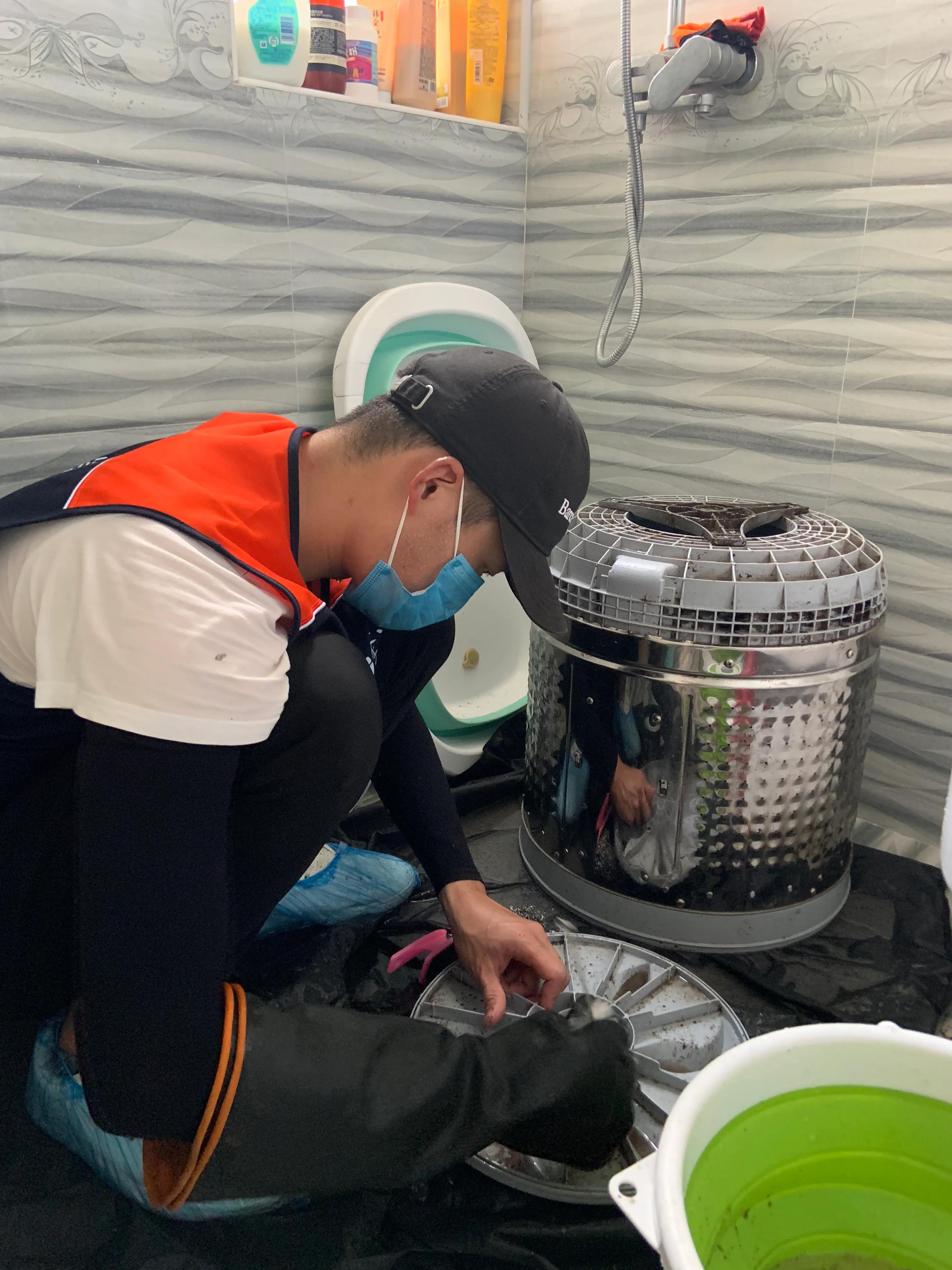 安徽小伙，没钱没人脉，在合肥做清洗，如今买车买房