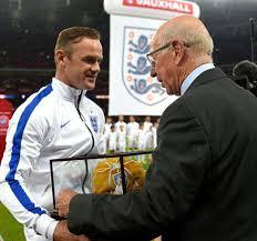 失望!鲁尼英格兰告别战:保留10号球衣,想当队长却要先坐板凳