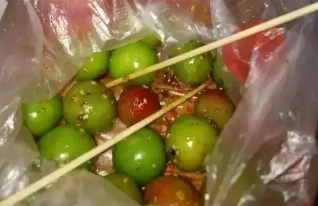 西双版纳奇葩食物,西双版纳有种水果就像桂圆一样