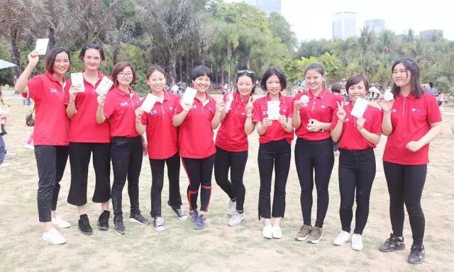 巨邦清明献花丨人间四月无心芳菲，上山看总设计师改革大步豪迈