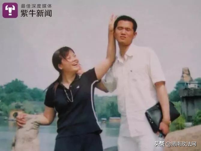 10岁爸爸牺牲,10岁孩子得知爸爸死亡