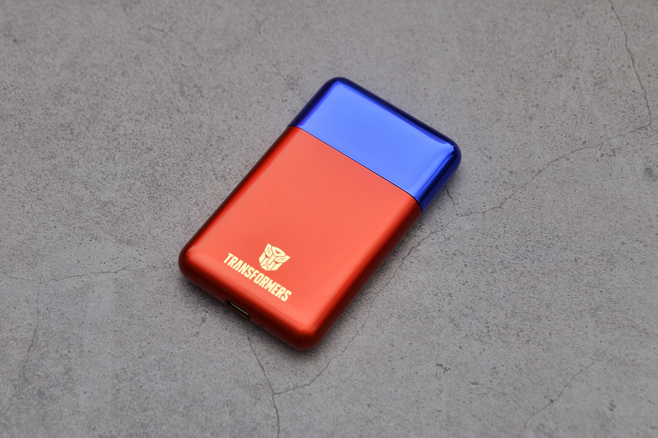 当钢丝遇到变形金刚联名款剃须刀---体验铜师傅便携剃须刀