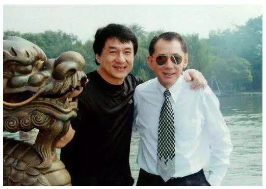 从“钟表大王“到”娱乐之王”，传言全港女星都曾经他之手