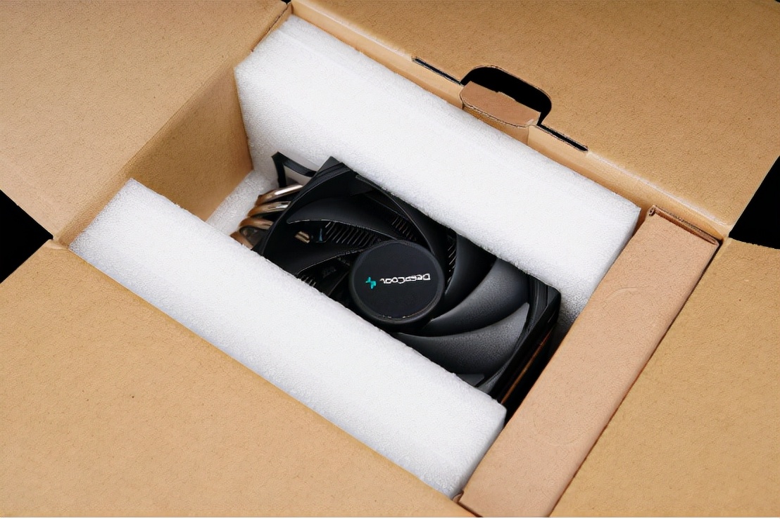 九州风神AK620数显版风冷散热器,九州风神ak620对比追风者t6