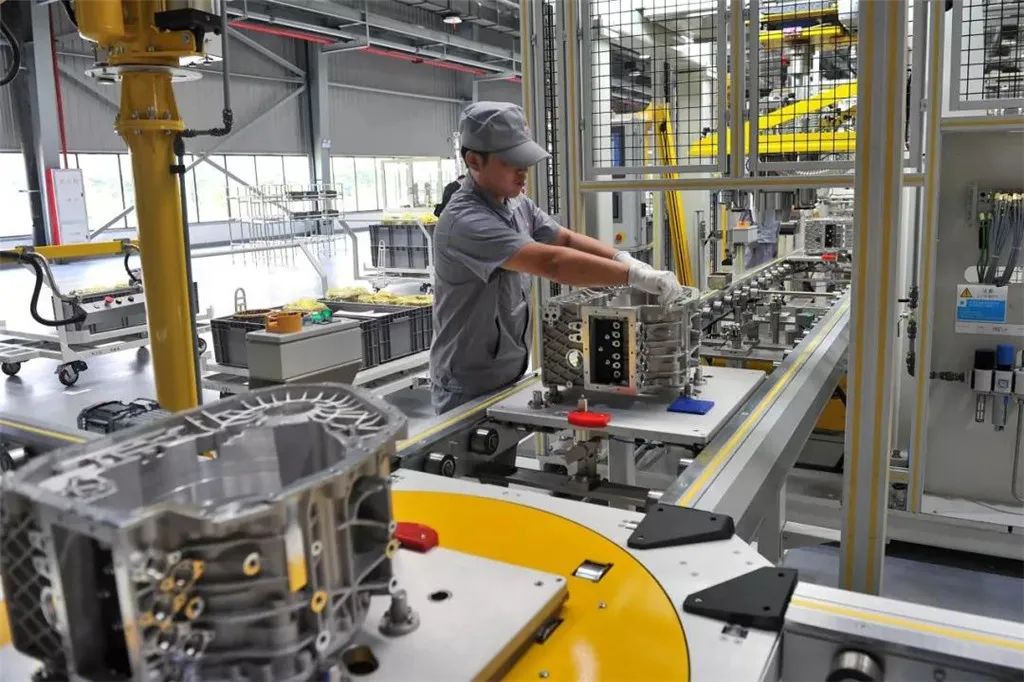 原油价格大跳水,国内油价会怎么样?