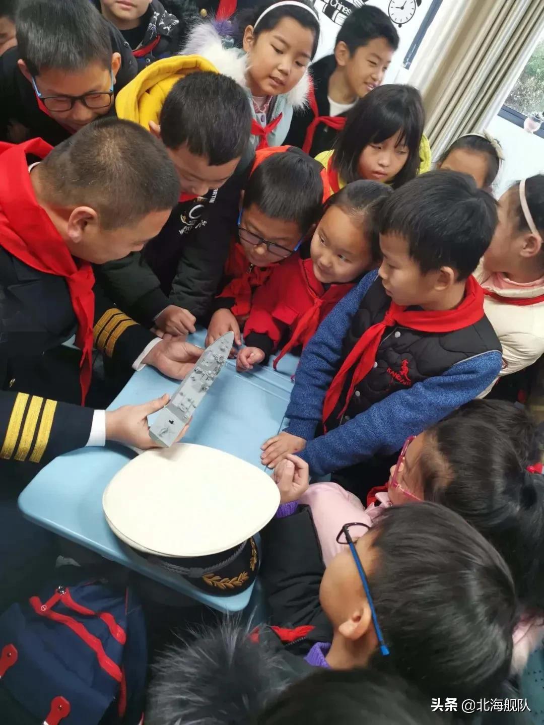 小学里有个“盐城舰”班,真棒