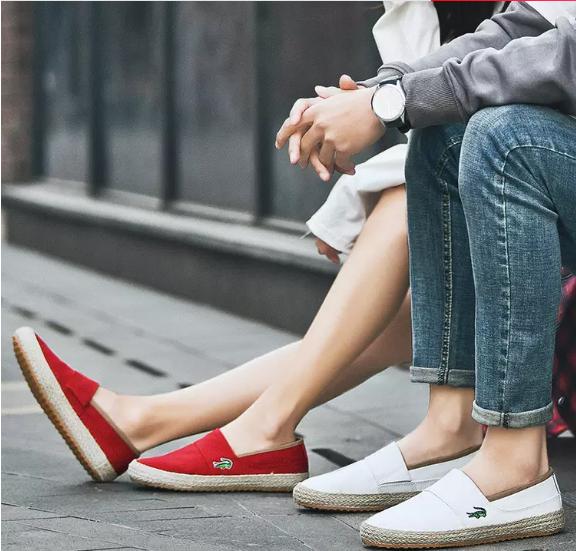 卡帝乐鳄鱼四季款休闲情侣鞋,卡帝乐鳄鱼男女同款高帮鞋加绒