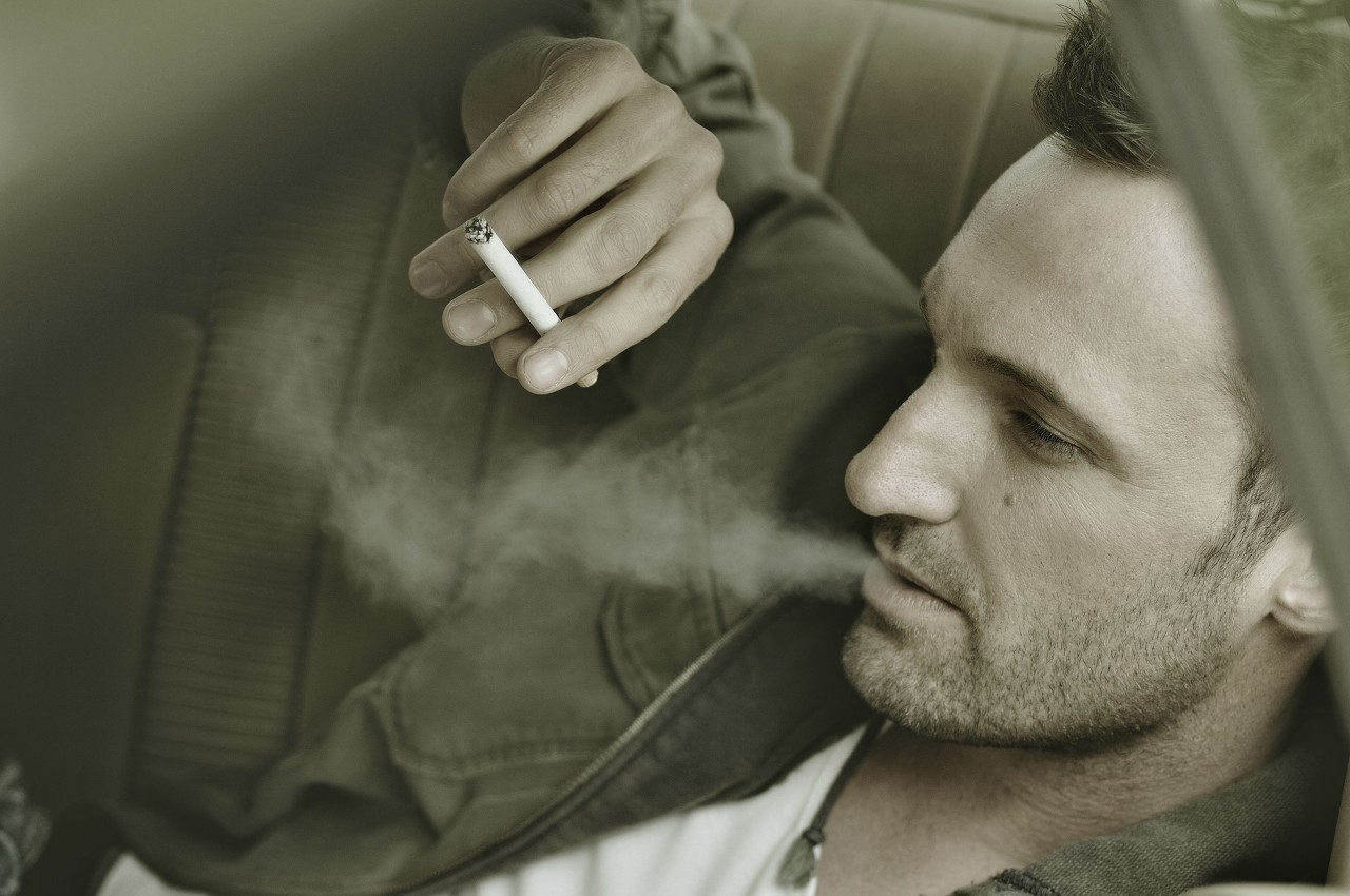 父亲在吸烟，你该说什么？