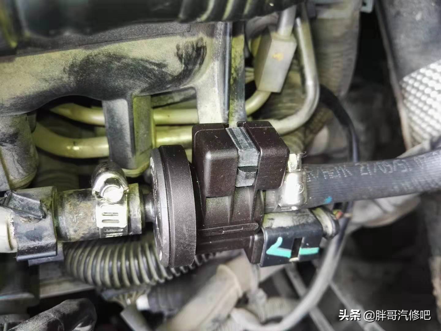 奥迪碳罐电磁阀坏怠速高,奥迪发动机烧机油更换活塞环