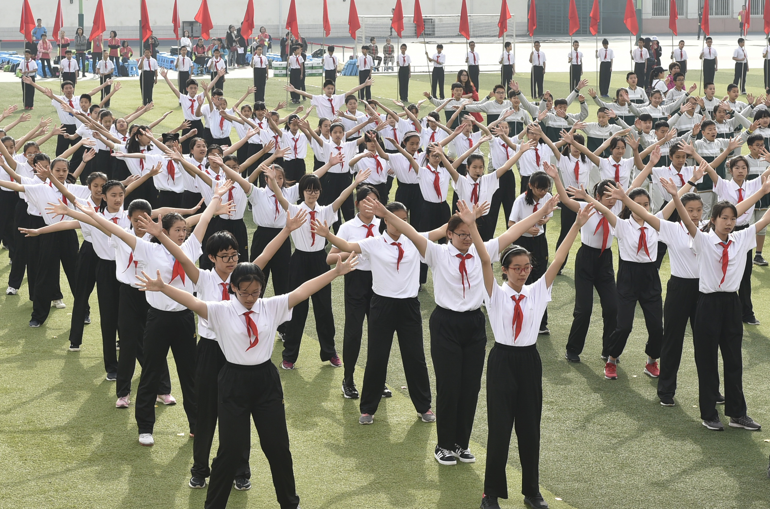 童心向祖国健体乐成长——北京市厂桥小学举办第八届体育节