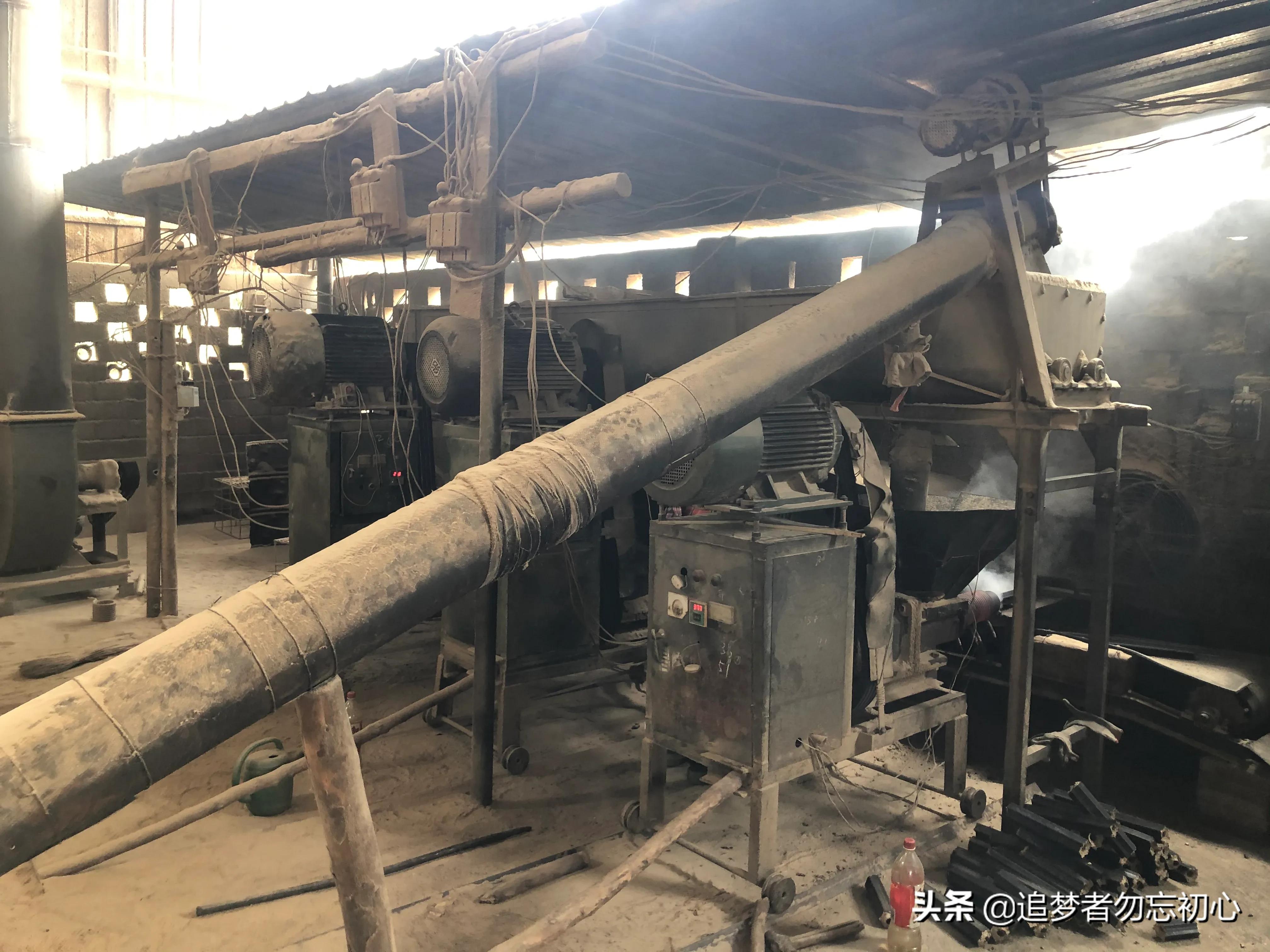 机制炭怎么区分好坏,机制炭和木炭的区别哪个好用