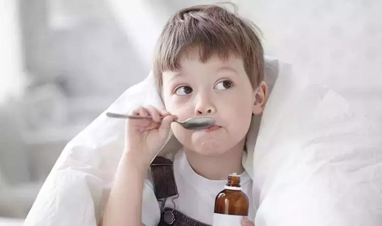 宝宝咳嗽就会吐是什么原因,宝宝一咳嗽就吐是什么原因