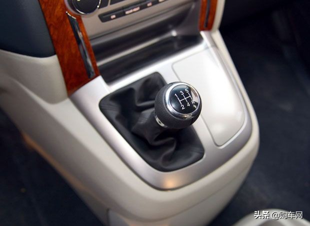 8万以内面包车车型,经济实用型家用车小汽车