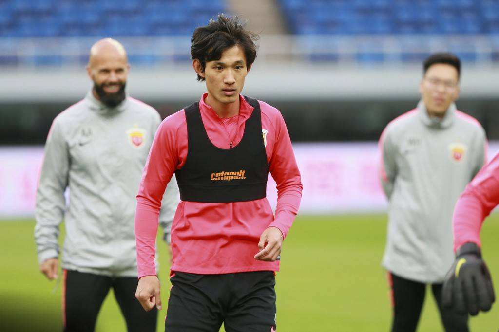 上港队长首发踢全场,上港队长何时回归