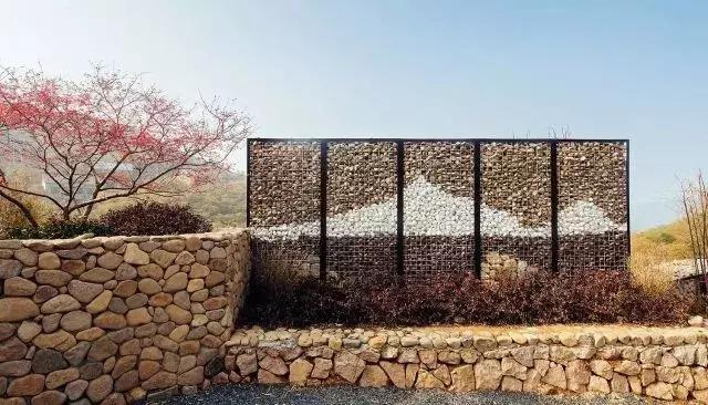 德清最高峰上的云端民宿，躺在离星空最近的床上