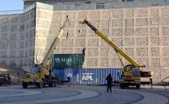 成龙捐收藏全部古建筑,成龙的古建筑和收藏品是什么