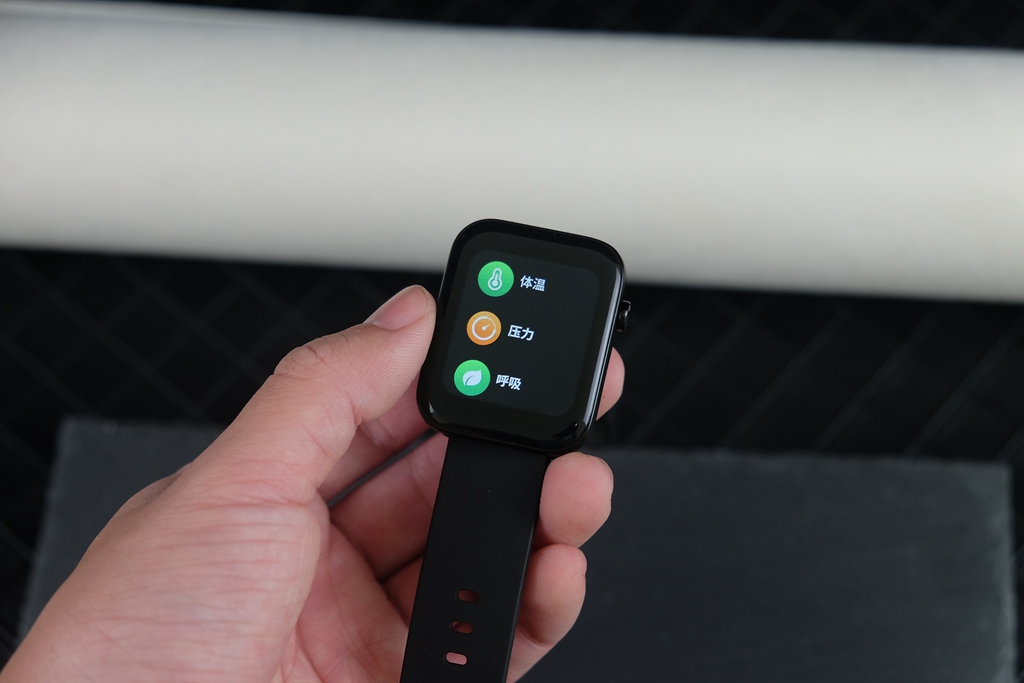 能测体温血压的智能手表,能测体温的运动手表