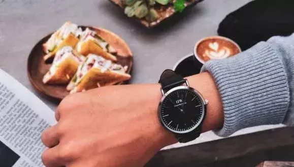 为什么刚吃完饭就有种饿的感觉,为什么刚吃完饭就有饱腹感