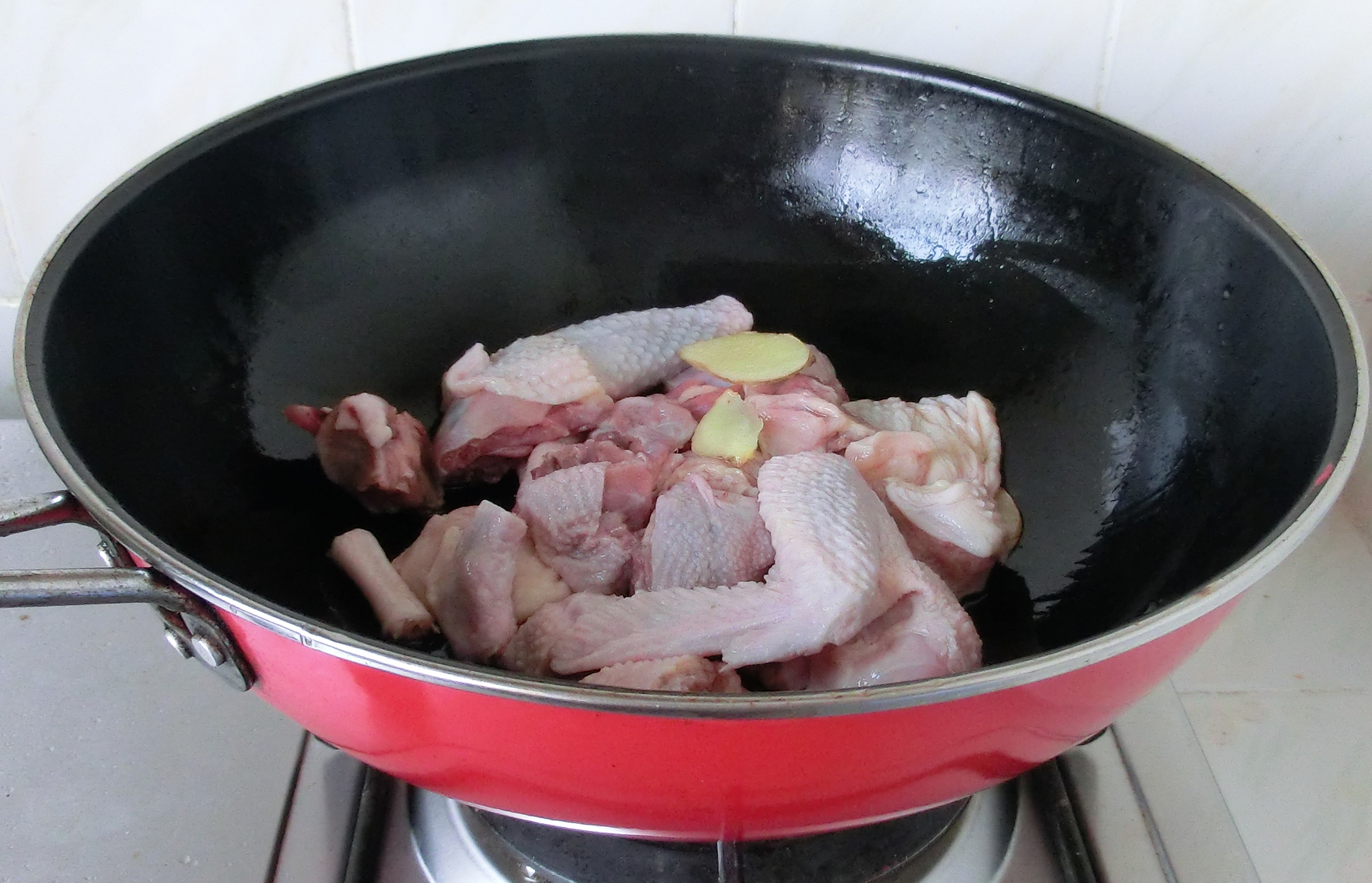 鸡汤瓦罐汤做法,瓦罐炖鸡汤的正宗做法